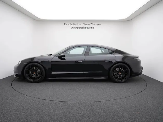 Porsche Taycan 4 Black Edition