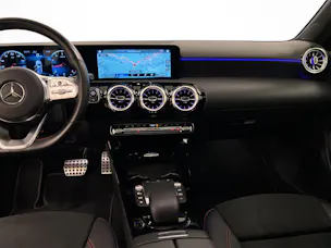 Mercedes-Benz A 250 AMG Line 4
