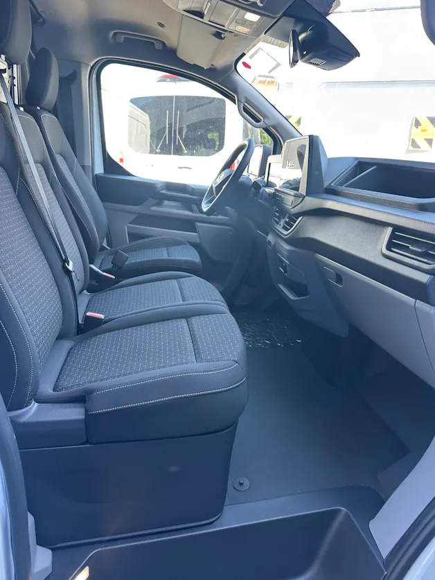 Ford Transit Custom Van 320 L1 2.0 EcoBl Trend/136CV/Aut.