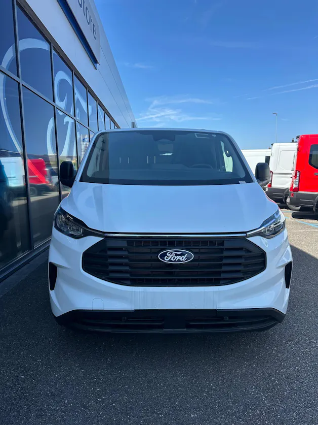 Ford Transit Custom Van 320 L1 2.0 EcoBl Trend/136CV/Aut.