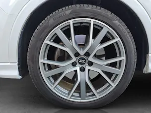 Audi Q3 40 TFSI S line quattro S-tronic
