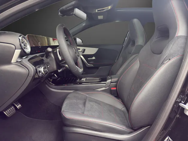 Mercedes-Benz A 220 4Matic 8G-DCT