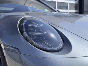 Porsche 911 Carrera 4 GTS