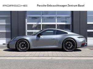 Porsche 911 Carrera 4 GTS