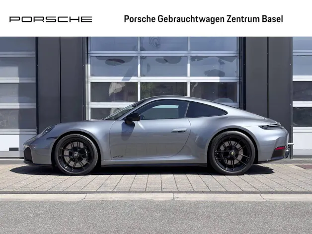 Porsche 911 Carrera 4 GTS