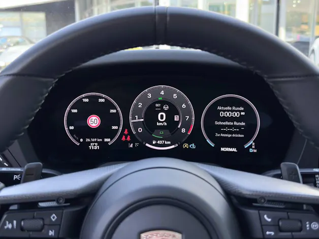 Porsche 911 Carrera 4 GTS