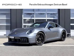 Porsche 911 Carrera 4 GTS