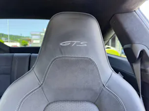 Porsche 911 Carrera 4 GTS