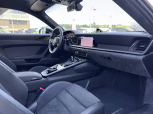 Porsche 911 Carrera 4 GTS