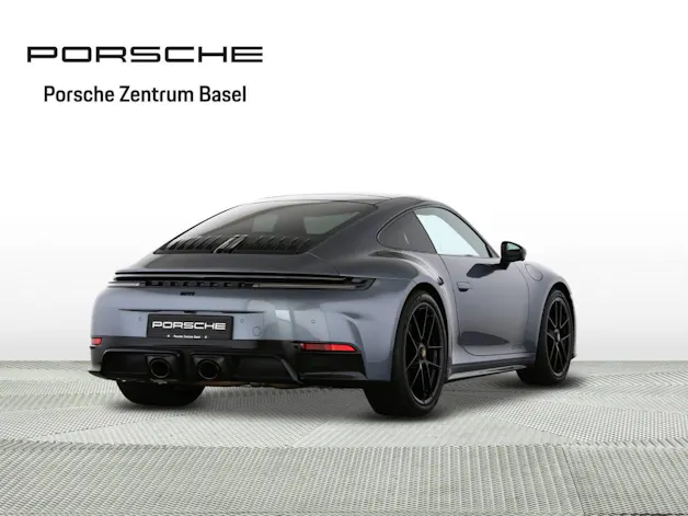 Porsche 911 Carrera 4 GTS