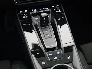 Porsche 911 Carrera 4 GTS