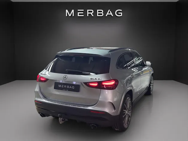 Mercedes-Benz GLA AMG 35 4Matic 8G-DCT