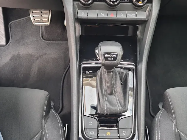 Škoda Karoq 2.0 TDI CR Sport Line 4x4 DSG