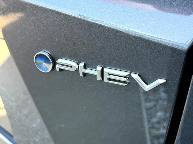 Toyota C-HR 2.0 PHEV CVT Swiss Edition