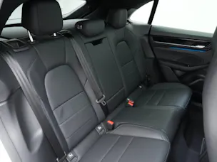 Porsche Macan 4