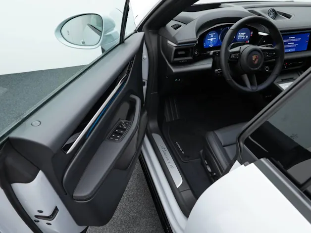 Porsche Macan 4