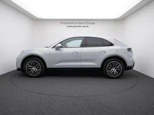 Porsche Macan 4
