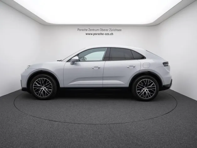 Porsche Macan 4