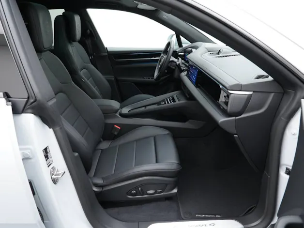 Porsche Macan 4