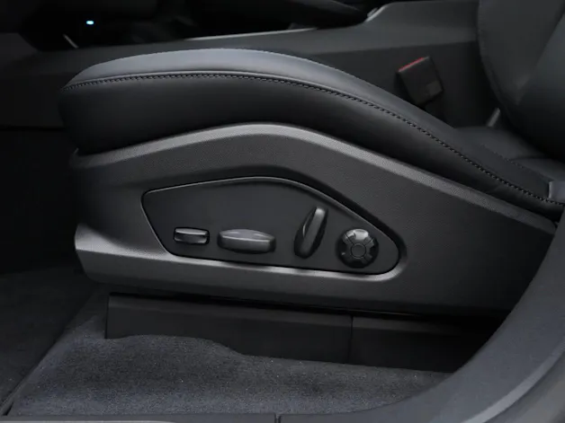 Porsche Macan 4