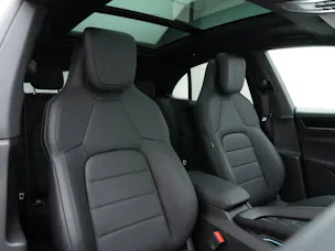 Porsche Macan 4