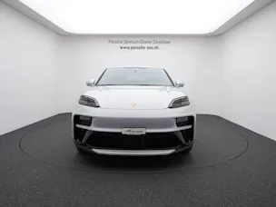Porsche Macan 4