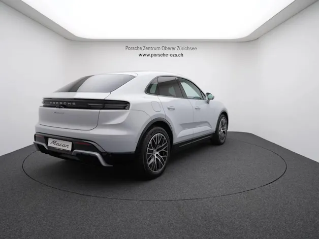 Porsche Macan 4