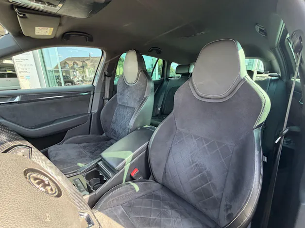 Škoda Superb Combi 2.0 TDi Sport Line 4x4 DSG