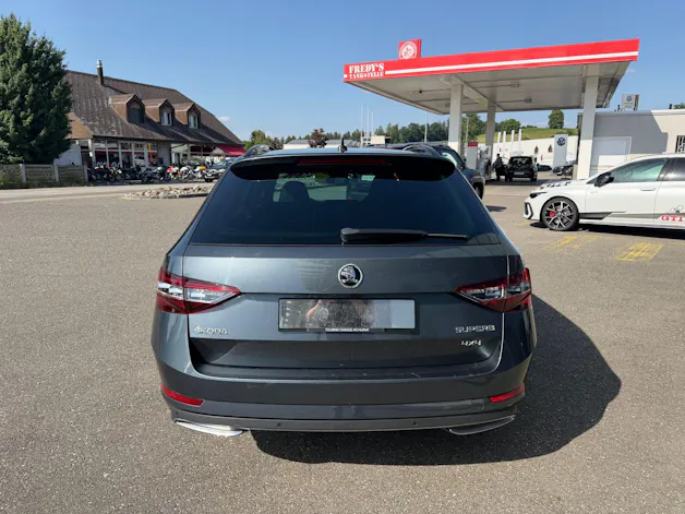 Škoda Superb Combi 2.0 TDi Sport Line 4x4 DSG