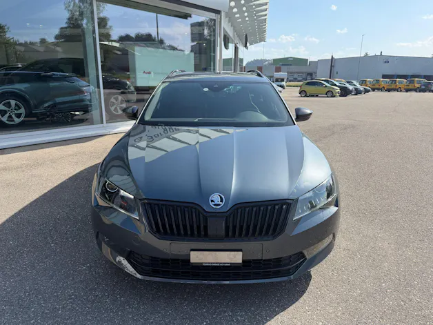 Škoda Superb Combi 2.0 TDi Sport Line 4x4 DSG