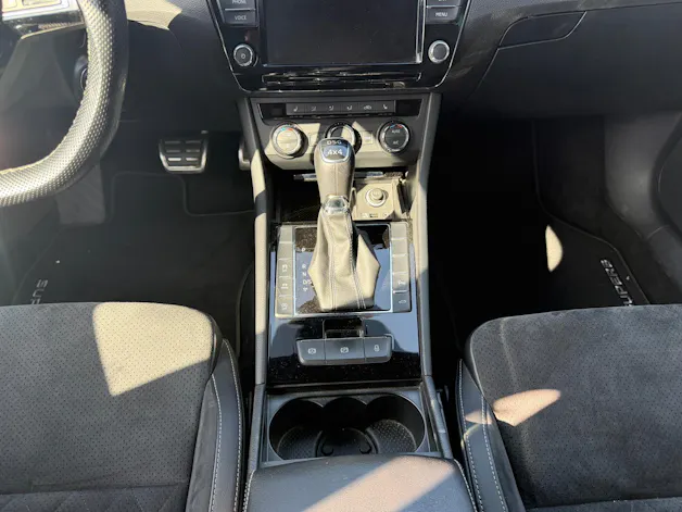 Škoda Superb Combi 2.0 TDi Sport Line 4x4 DSG
