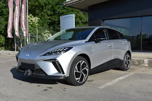 MG 4 EV 64kWh Premium