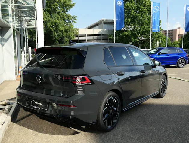 VW Golf 2.0 TSI R-Line DSG 4 Motion