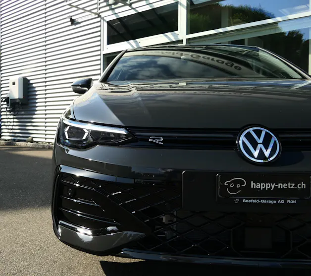 VW Golf 2.0 TSI R-Line DSG 4 Motion