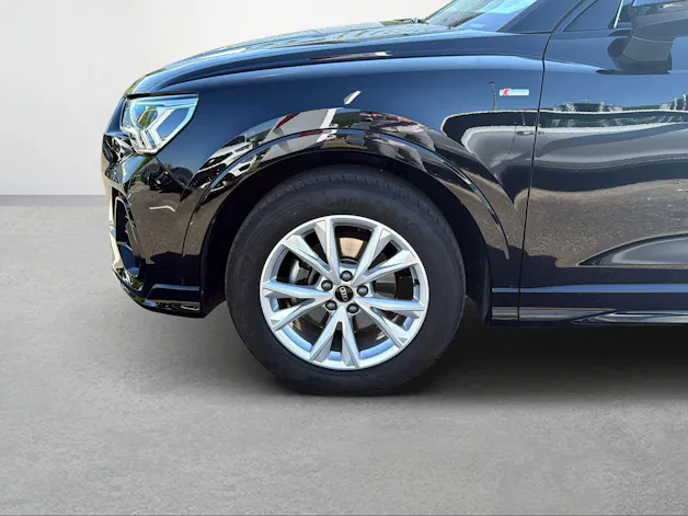 Audi Q3 35 TFSI Attraction S-tronic