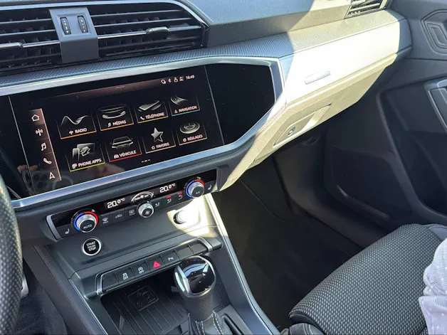 Audi Q3 35 TFSI Attraction S-tronic