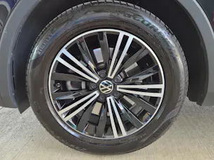 VW Tiguan 2.0TSI Elegance 4Motion DSG