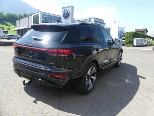 Audi Q6 e-tron quattro