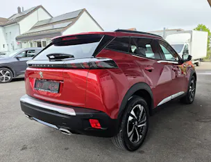 Peugeot 2008 1.2 PureTech Allure EAT8