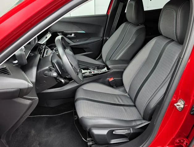 Peugeot 2008 1.2 PureTech Allure EAT8