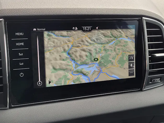 Škoda Karoq 2.0 TDI CR Style 4x4 DSG *Anhängerkupplung+8-fach bereift*