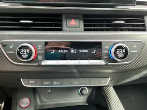 Audi RS4 AVANT 2.9 TFSI 25 YEARS EDITION *** 5 JAHR AUDI WERSKGARANTIE ***