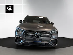 Mercedes-Benz GLA 220 4Matic 8G-DCT