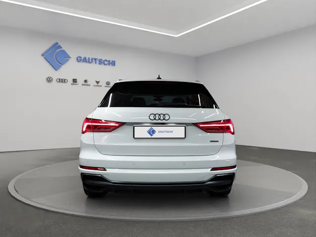 Audi Q3 35 TDI S line quattro S-tronic