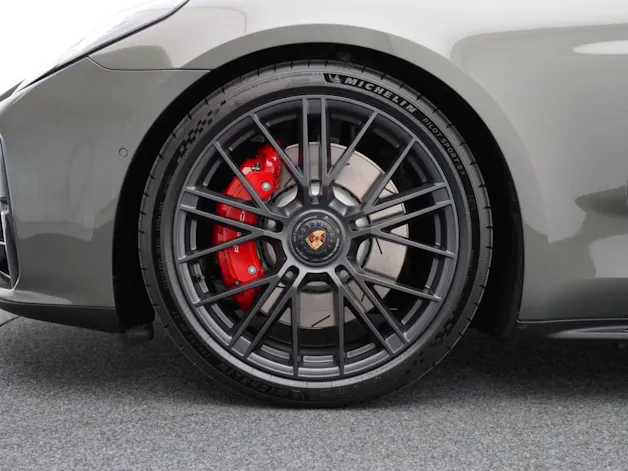 Porsche Panamera GTS