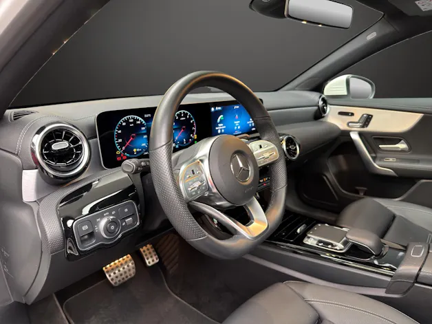 Mercedes-Benz A 220 AMG Line 4Matic