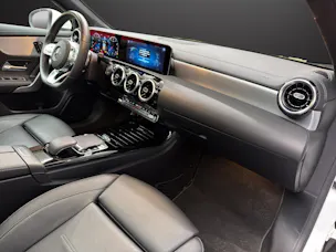 Mercedes-Benz A 220 AMG Line 4Matic