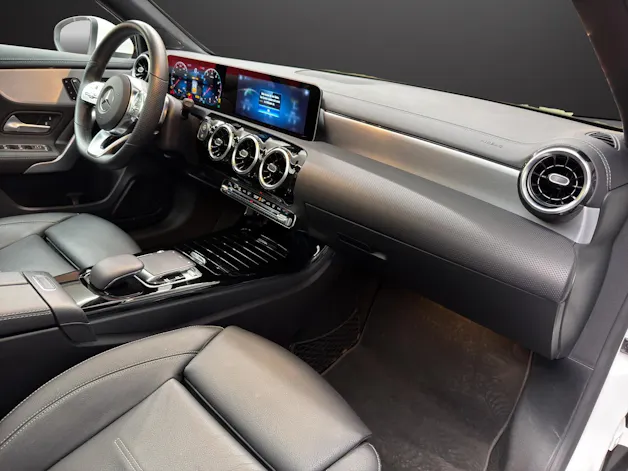 Mercedes-Benz A 220 AMG Line 4Matic