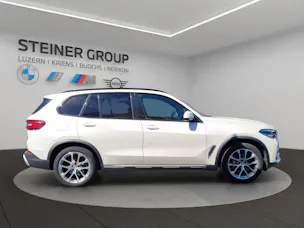 BMW X5 xDrive 40i xLine Steptronic