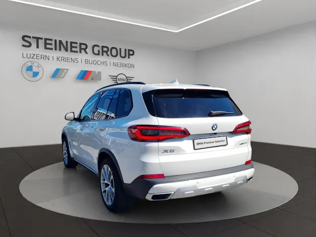 BMW X5 xDrive 40i xLine Steptronic